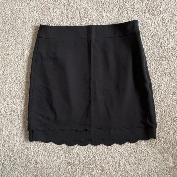 Ann Taylor Factory black skirt size 6 - Picture 2 of 4